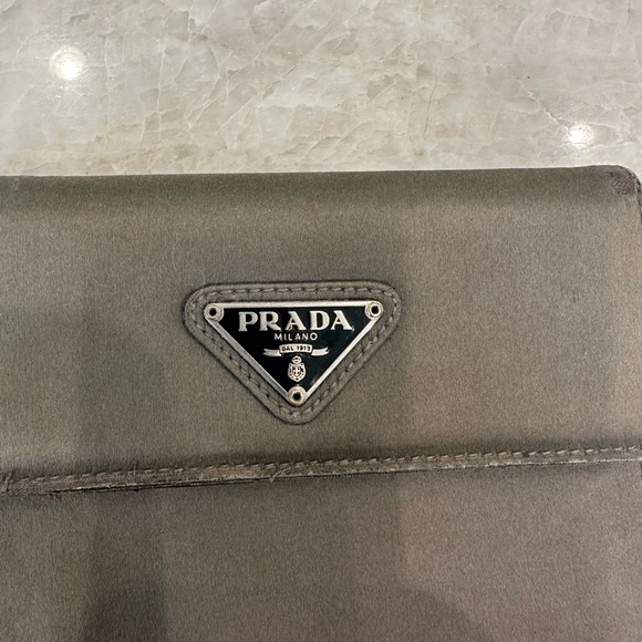 Prada preloved olive green Prada nylon trifold wallet - Picture 3 of 13